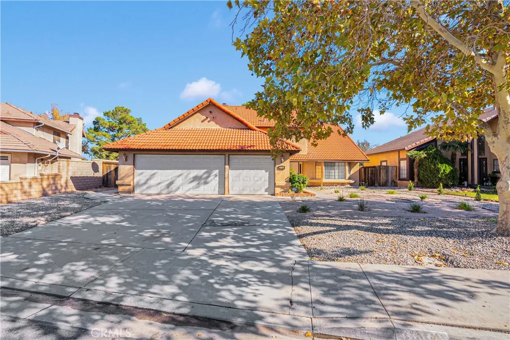 39360 Longhorn Court, Palmdale, California 93551 home-pic-0