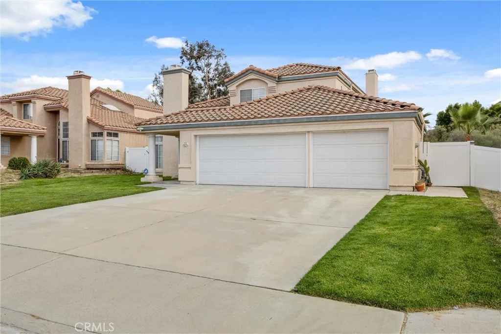 2584 Gunnison