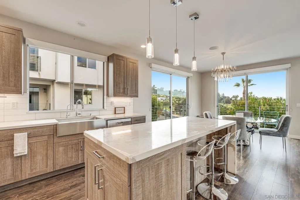 7570 Gibraltar Unit 101, Carlsbad, California 92009 home-pic-7