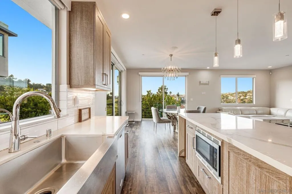 7570 Gibraltar Unit 101, Carlsbad, California 92009 home-pic-6