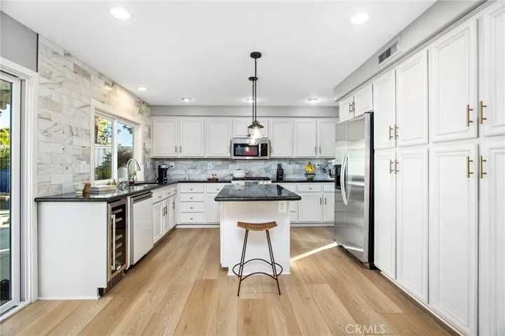 29110 Wayfarer Lane, Lake Elsinore, California 92530