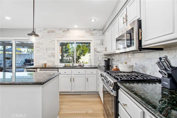 29110 Wayfarer Lane, Lake Elsinore, California 92530