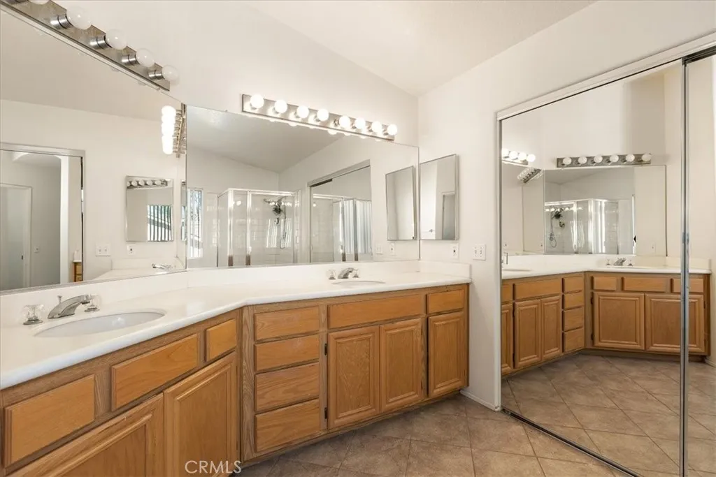 3527 Galatea Way, Corona, California 92882 home-pic-34