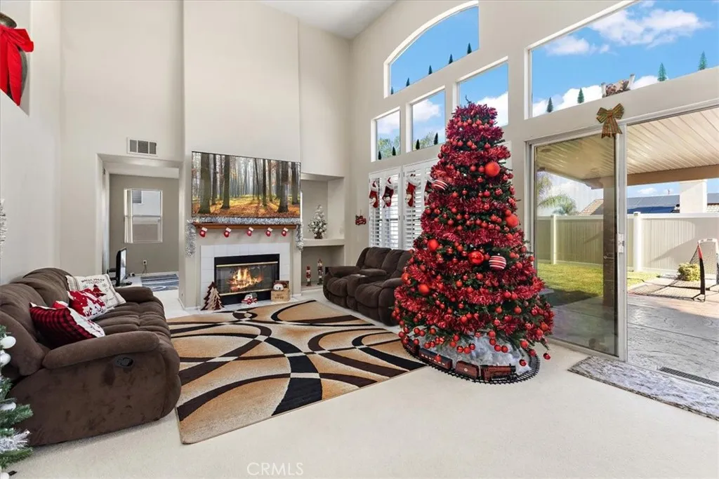 3527 Galatea Way, Corona, California 92882 home-pic-3