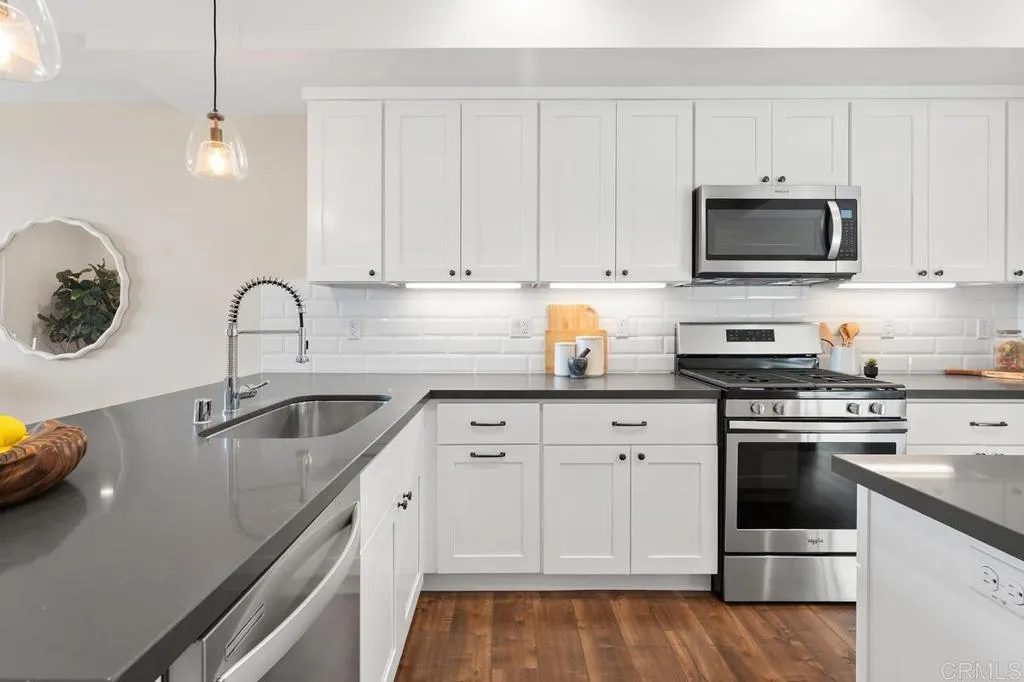 4100 Voltaire St  home-pic-7