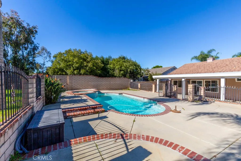 31535 Contour, Nuevo, California 92567 home-pic-46