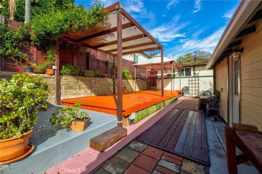 1616 Armitage, Los Angeles, California 90026 home-pic-33