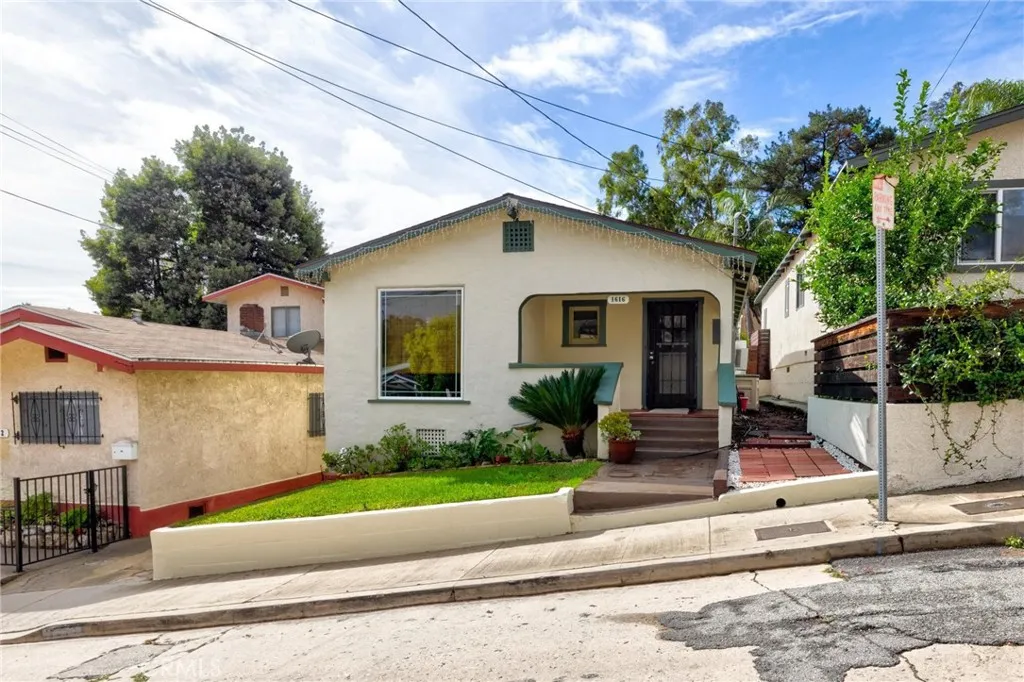 1616 Armitage, Los Angeles, California 90026 home-pic-0