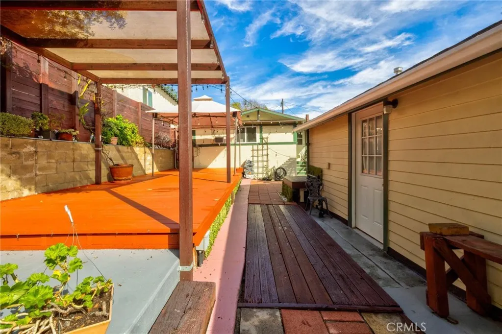 1616 Armitage, Los Angeles, California 90026 home-pic-36