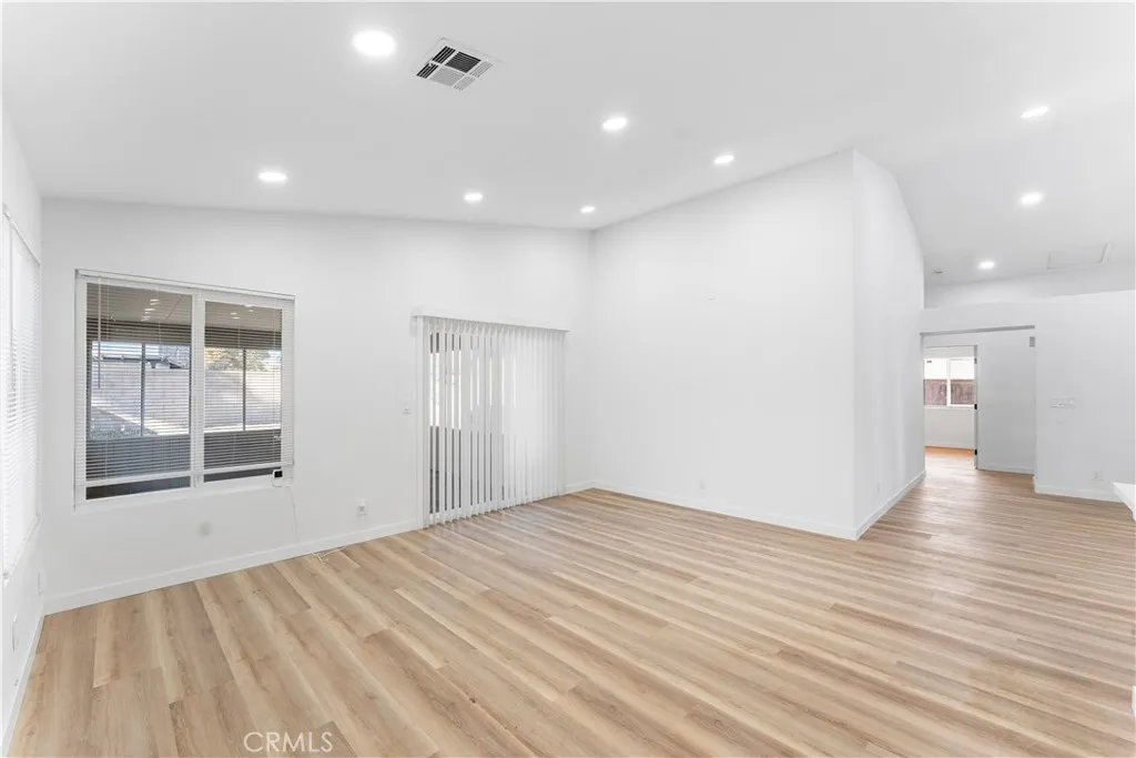 43117 Bloomingpark, Lancaster, California 93536 home-pic-34