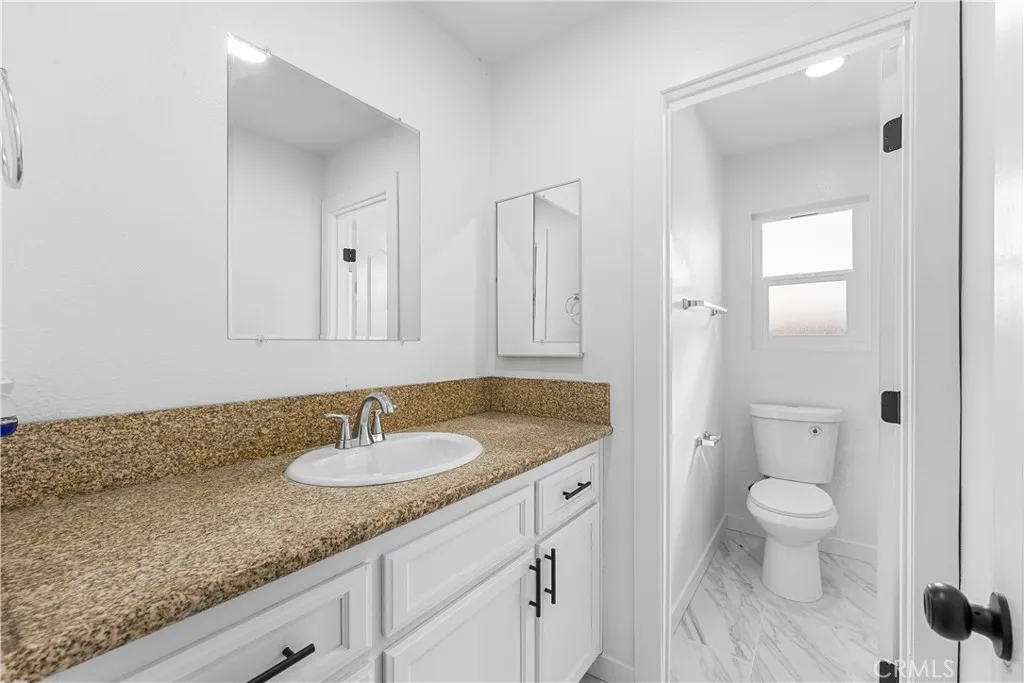 43117 Bloomingpark, Lancaster, California 93536 home-pic-17