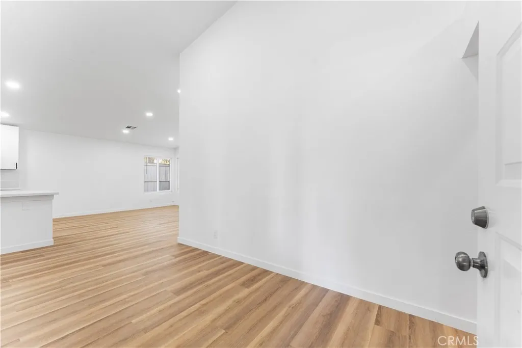 43117 Bloomingpark, Lancaster, California 93536 home-pic-38