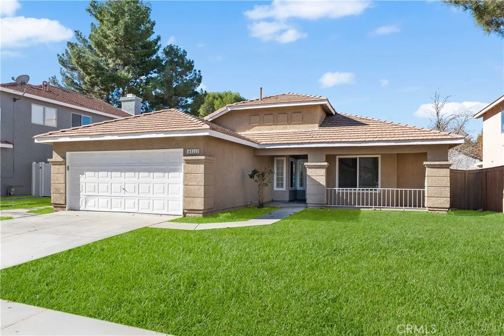 43117 Bloomingpark, Lancaster, California 93536 home-pic-1
