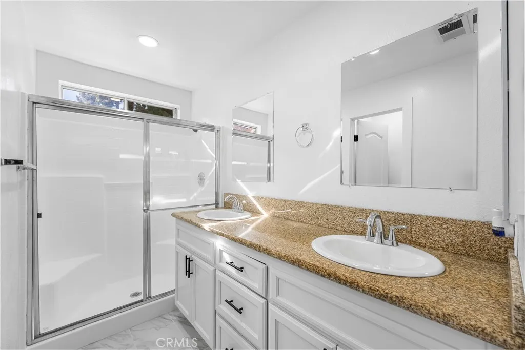 43117 Bloomingpark, Lancaster, California 93536 home-pic-25
