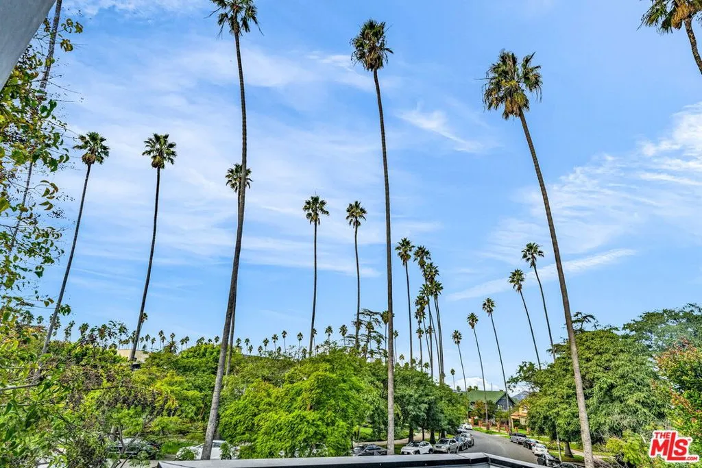 4308 Victoria Park Drive, Los Angeles, California 90019 home-pic-26