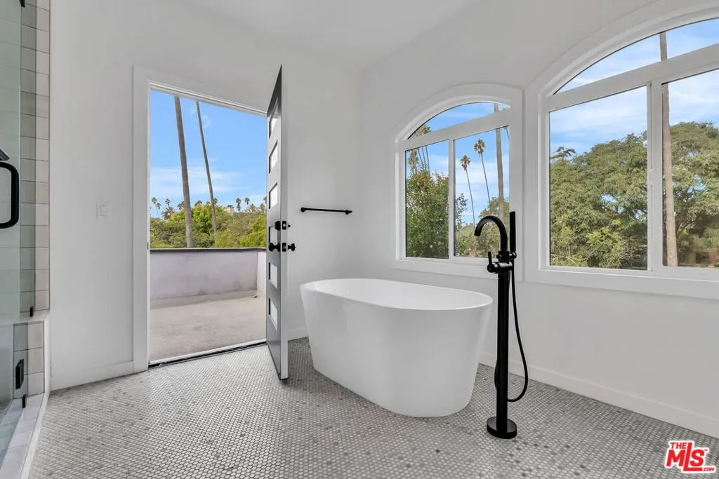 4308 Victoria Park Drive, Los Angeles, California 90019 home-pic-25