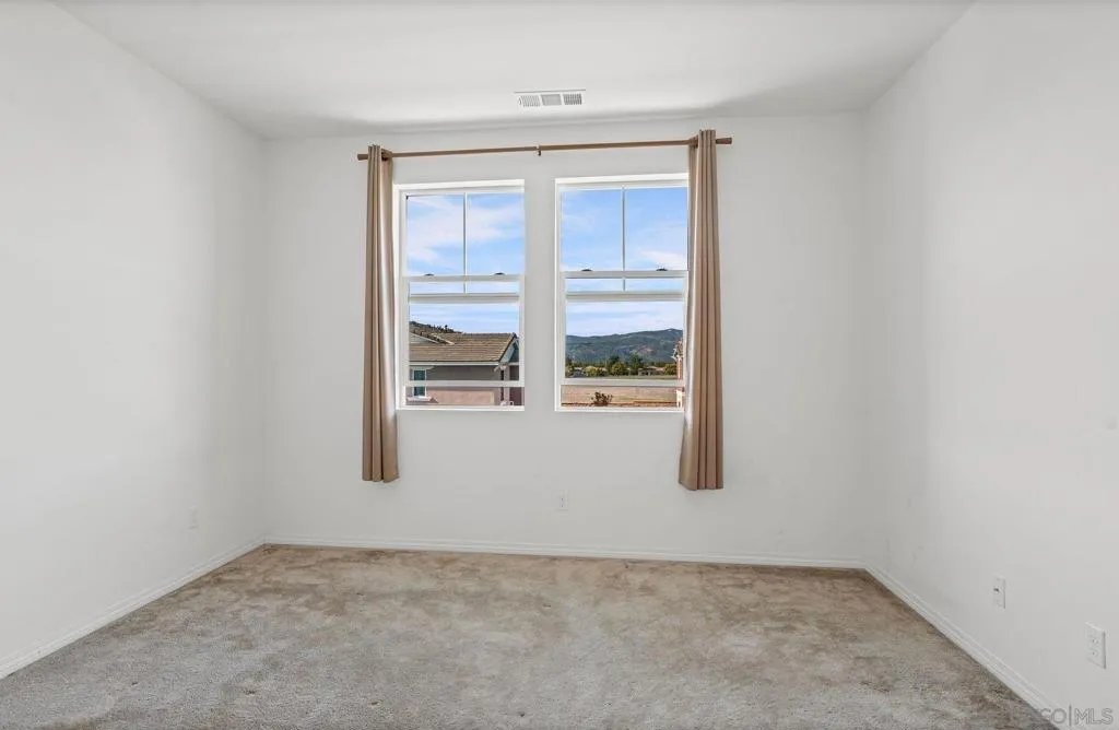 36351 Elizabeth Ln, Wildomar, California 92595 home-pic-11