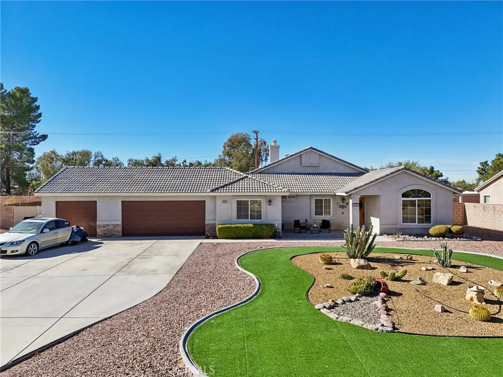 13322 Chenin Blanc Court, Apple Valley, California 92308 home-pic-39
