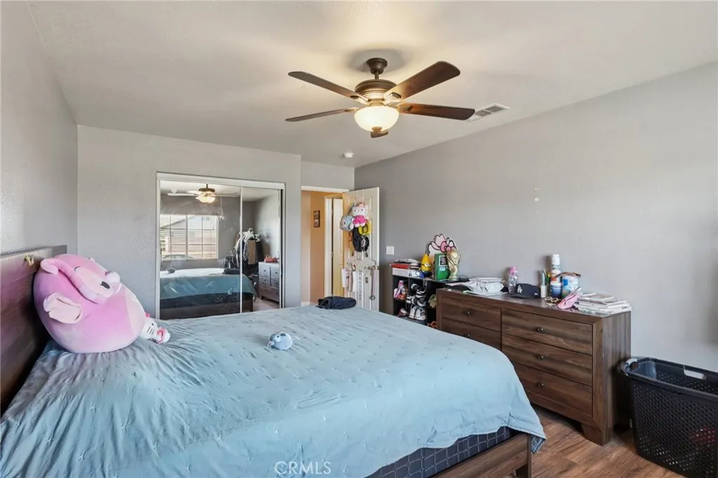 13322 Chenin Blanc Court, Apple Valley, California 92308 home-pic-21