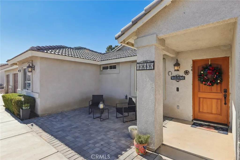 13322 Chenin Blanc Court, Apple Valley, California 92308 home-pic-4