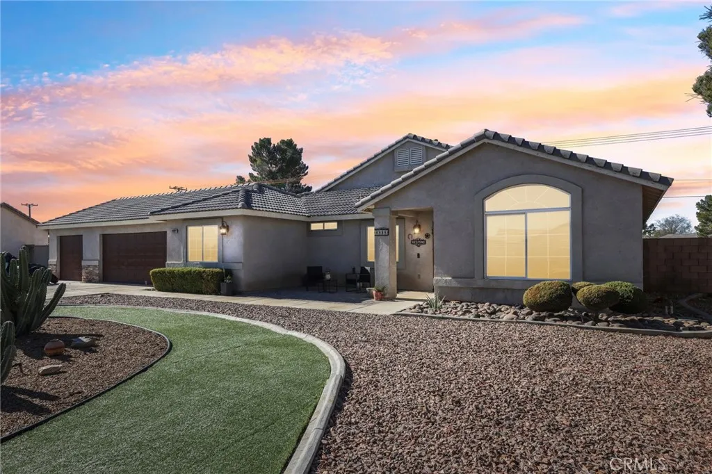 13322 Chenin Blanc Court, Apple Valley, California 92308 home-pic-1