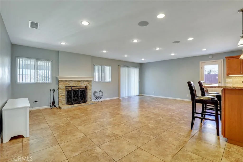 23341 La Vaca, Lake Forest, California 92630 home-pic-0