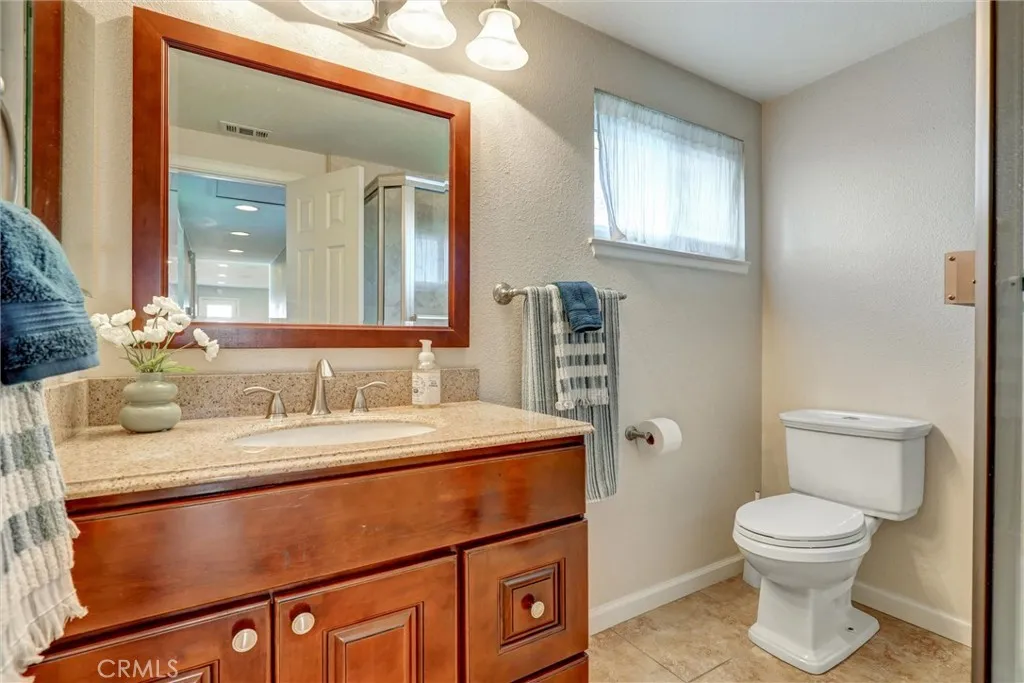 23341 La Vaca, Lake Forest, California 92630 home-pic-11