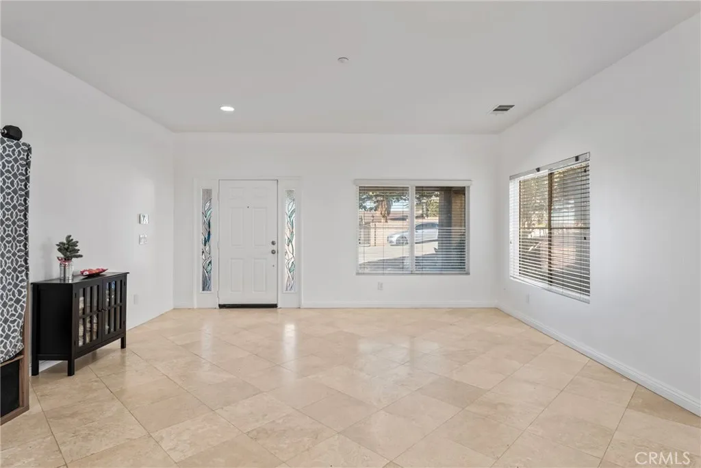 4816 Gregory, Riverside, California 92501 home-pic-8