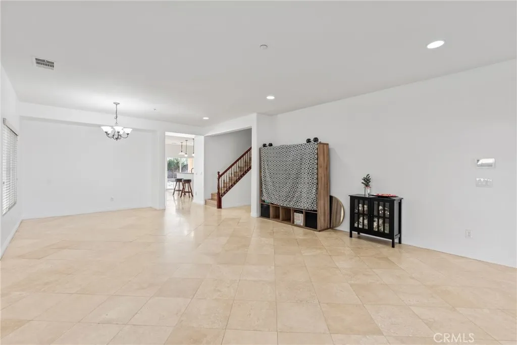 4816 Gregory, Riverside, California 92501 home-pic-9