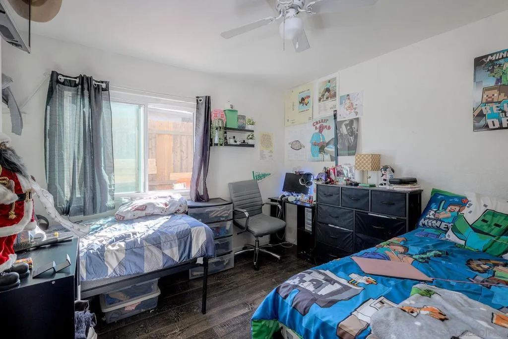 1302 Valencia, Chula Vista, California 91910 home-pic-12