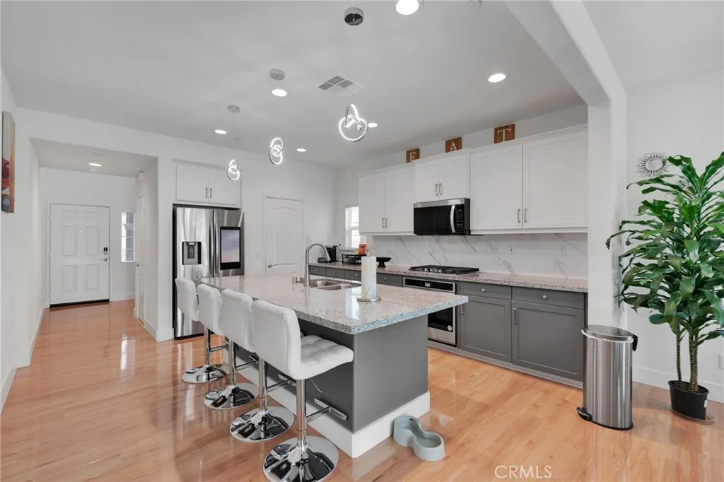 35153 Webb Place, Beaumont, California 92223 home-pic-10