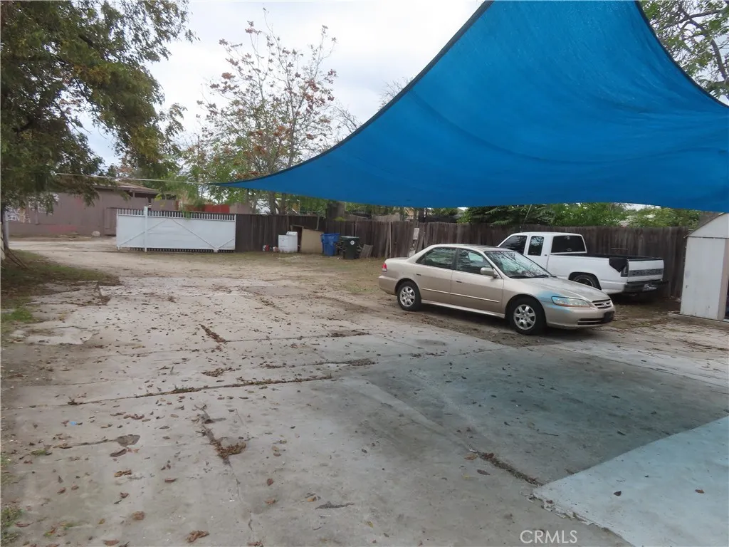 1129 W Rialto, San Bernardino, California 92410 home-pic-11