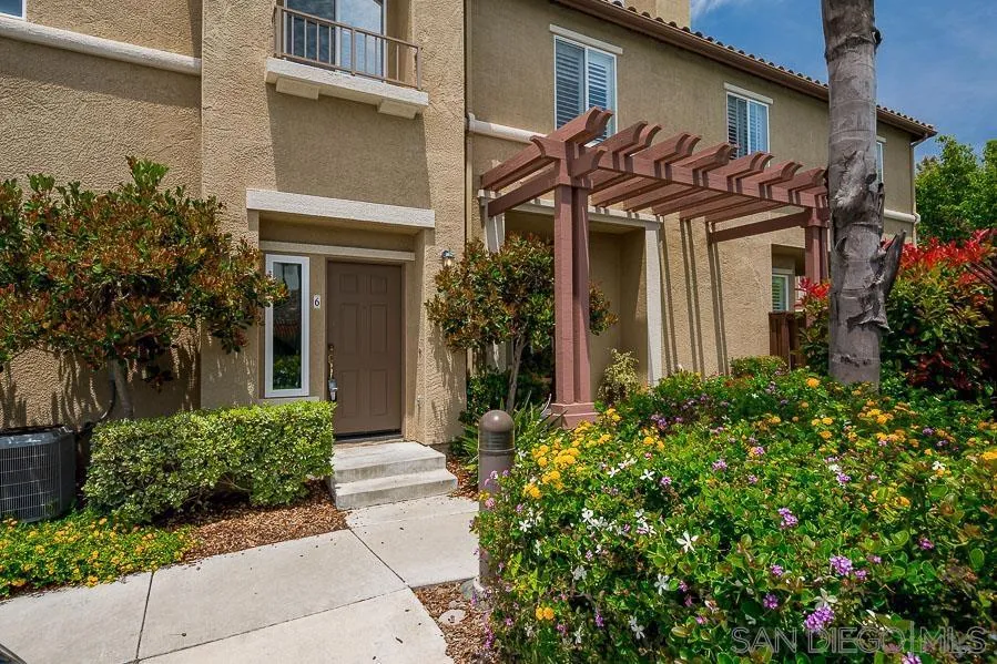 1425 Caminito Borrego 6, Chula Vista, California 91913 home-pic-0