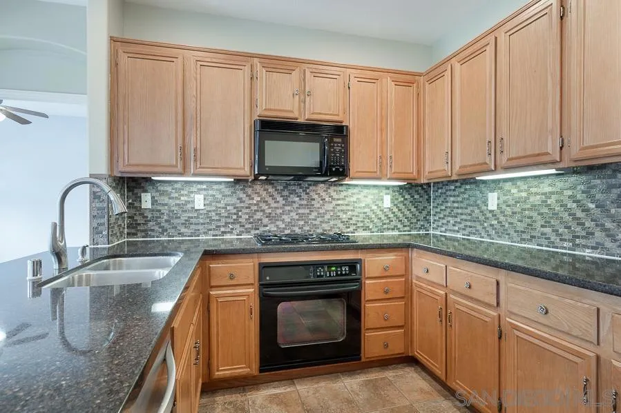 1425 Caminito Borrego 6, Chula Vista, California 91913 home-pic-12