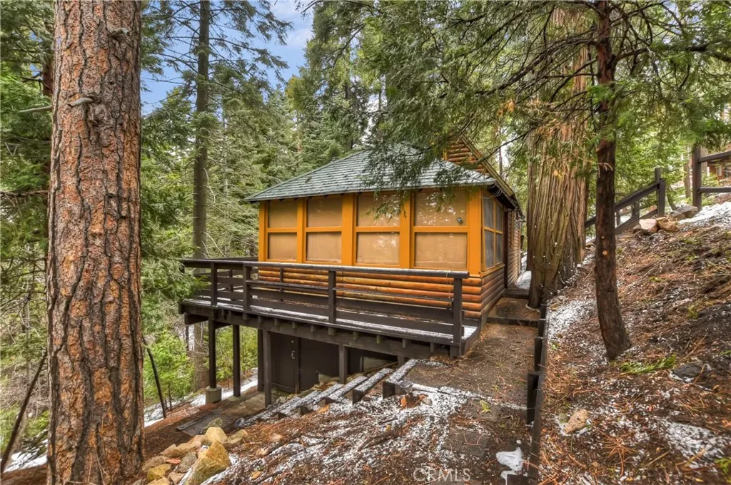 529 West Victoria Court, Lake Arrowhead, California 92352 home-pic-5