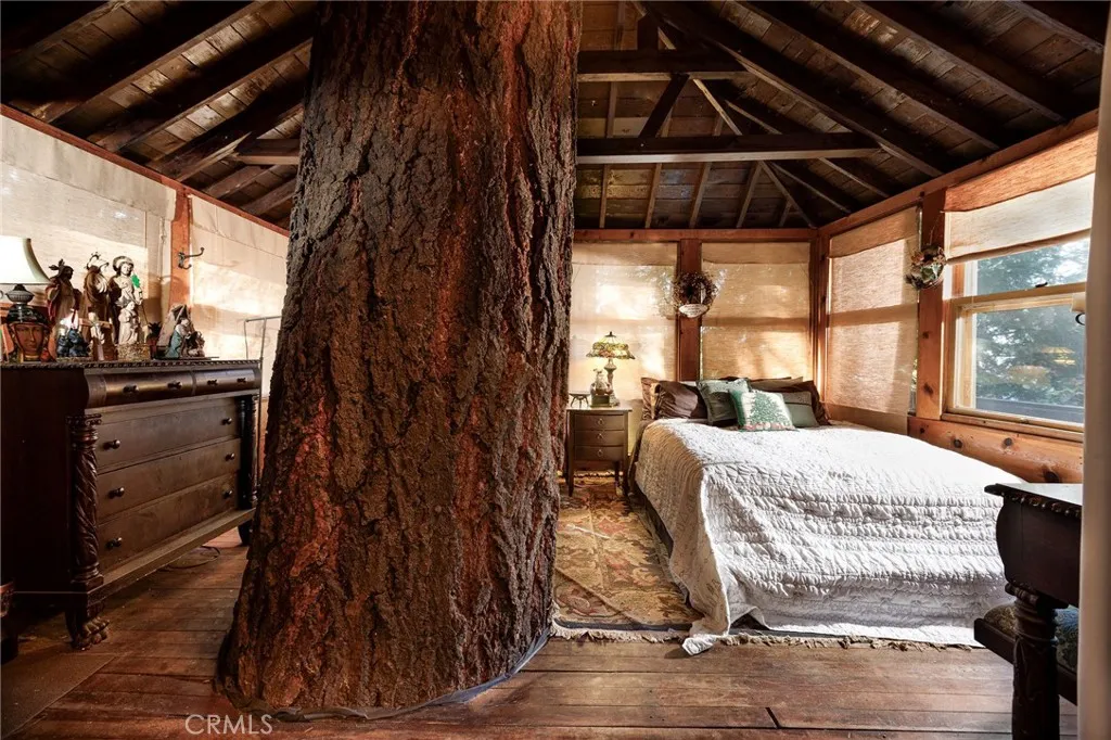 529 West Victoria Court, Lake Arrowhead, California 92352 home-pic-2