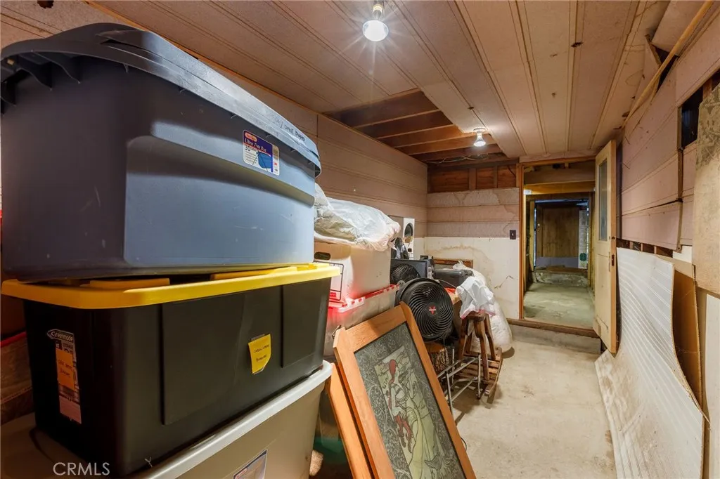 529 West Victoria Court, Lake Arrowhead, California 92352 home-pic-22