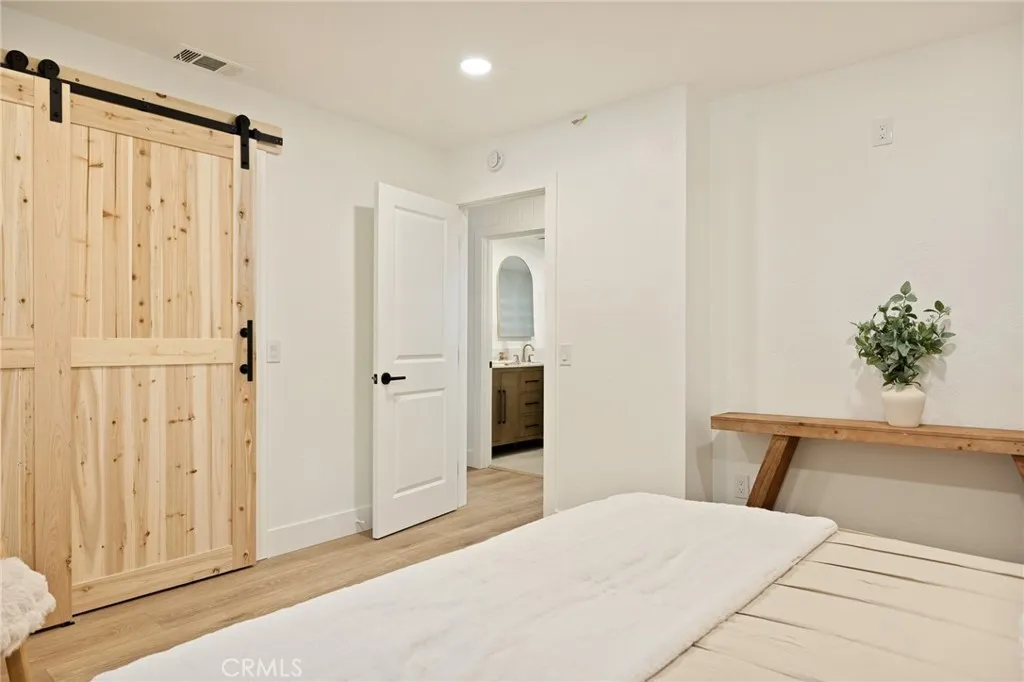 300 Pioneer, Lake Arrowhead, California 92352 home-pic-41