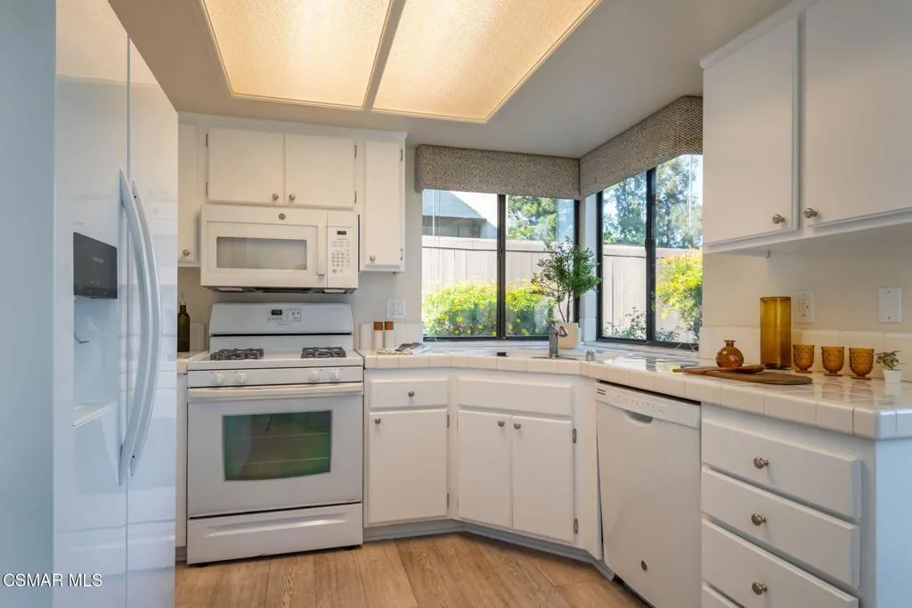268 Novina Place, Camarillo, California 93012 home-pic-13