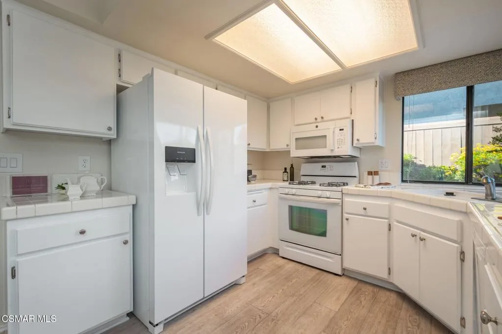 268 Novina Place, Camarillo, California 93012 home-pic-14
