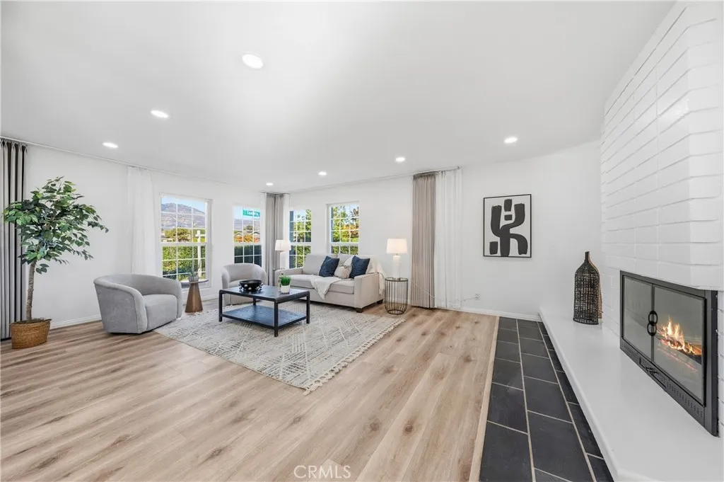 448 E Sandra, Arcadia, California 91006 home-pic-6