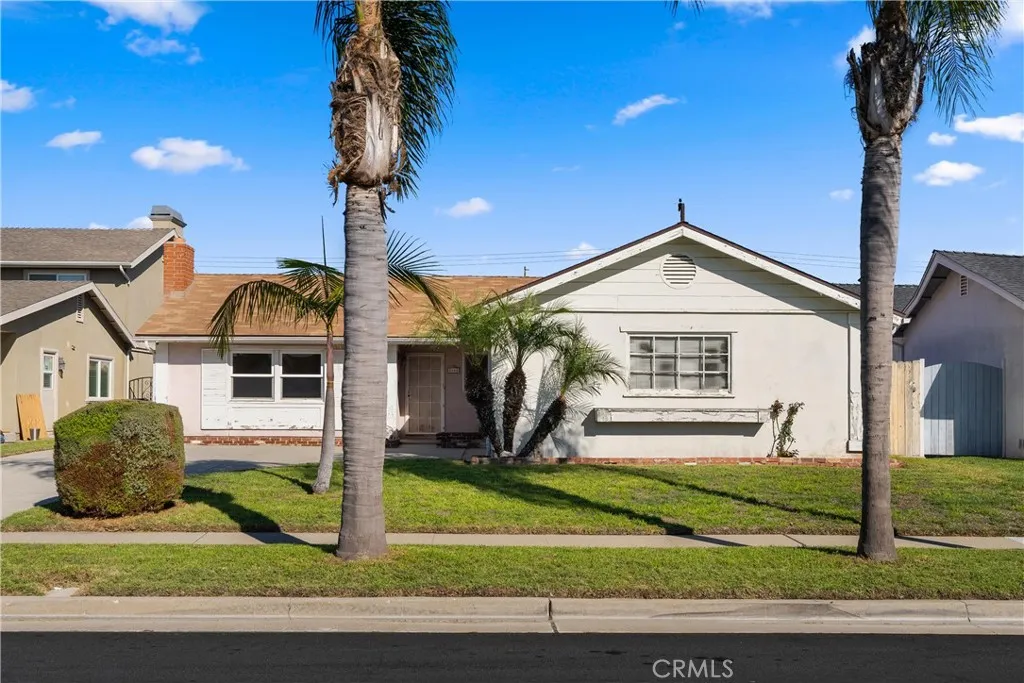 8342 Fontainbleau Way, Cypress, California 90630 home-pic-0