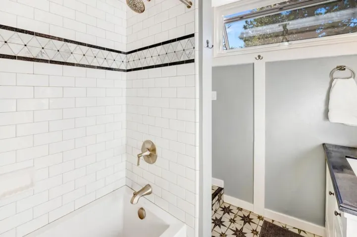 1171 Presidio Boulevard, Pacific Grove, California 93950