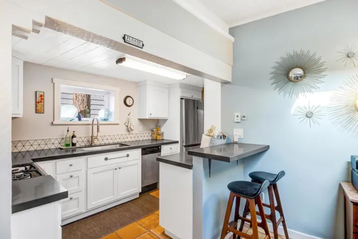 1171 Presidio Boulevard, Pacific Grove, California 93950