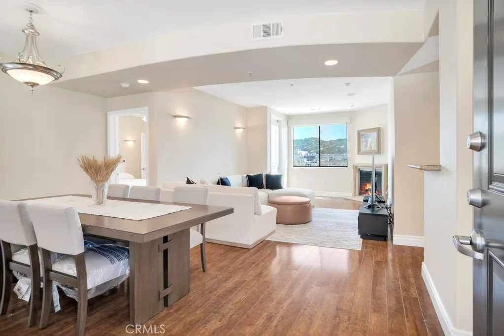 4724 Kester 410, Sherman Oaks, California 91403 home-pic-25