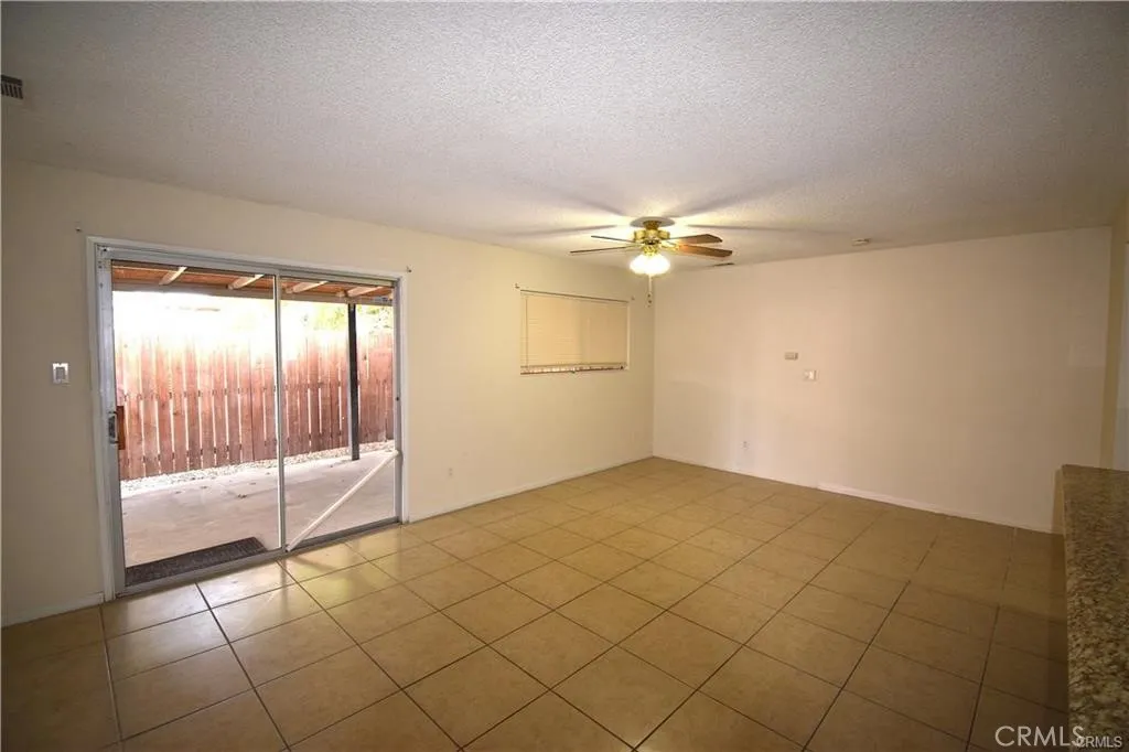 532 Fern Place, Hemet, California 92543 home-pic-7