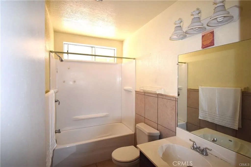 532 Fern Place, Hemet, California 92543 home-pic-11