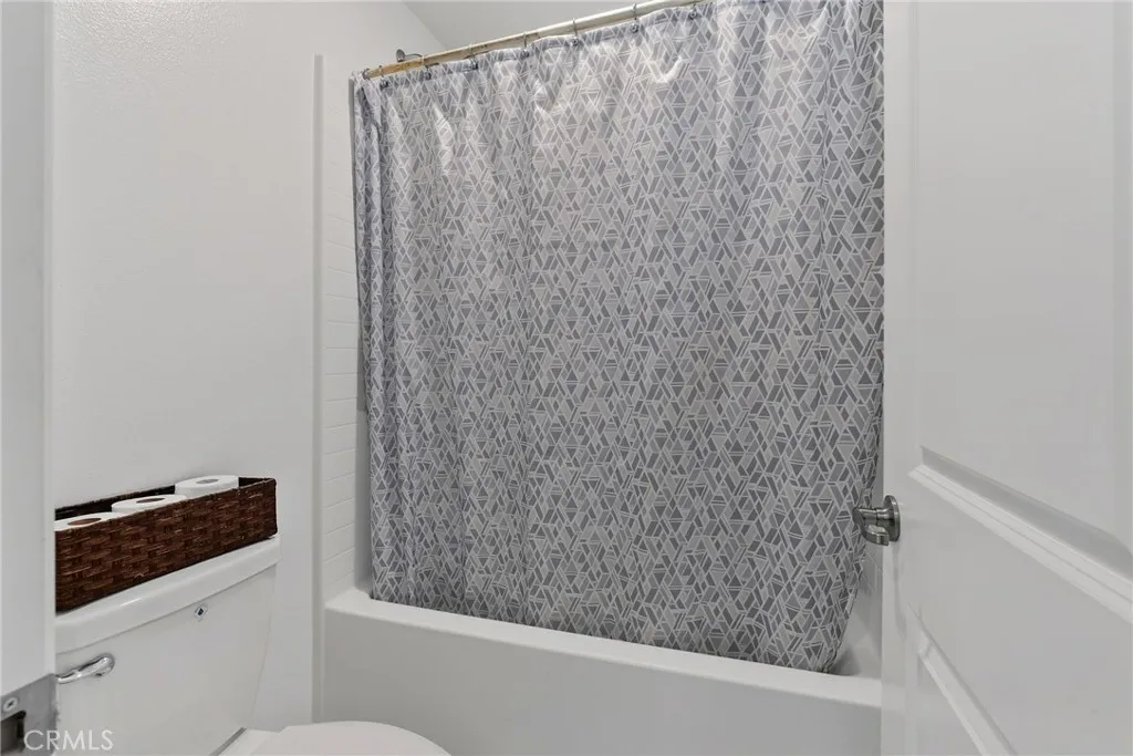 15185 Ridge, Fontana, California 92336 home-pic-16