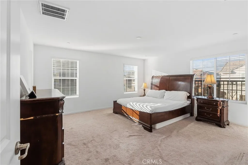 15185 Ridge, Fontana, California 92336 home-pic-10