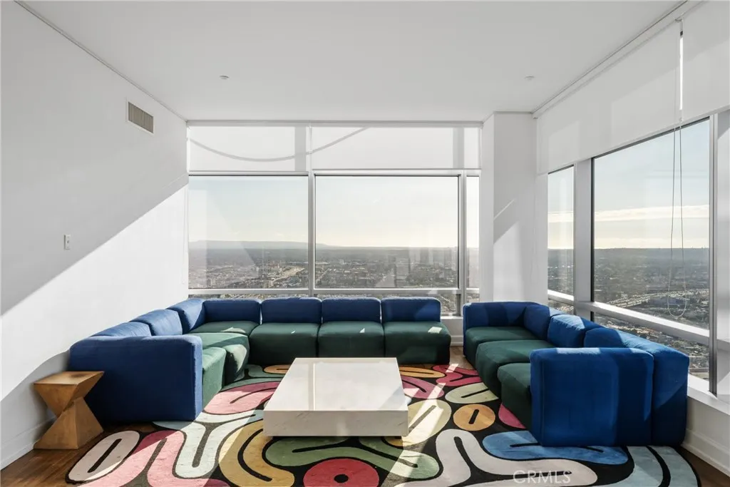 900 W Olympic Boulevard 46b, Los Angeles, California 90015 home-pic-12